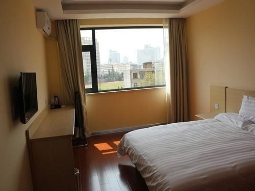 Hanting Express Kunming Stadium Branch Екстер'єр фото