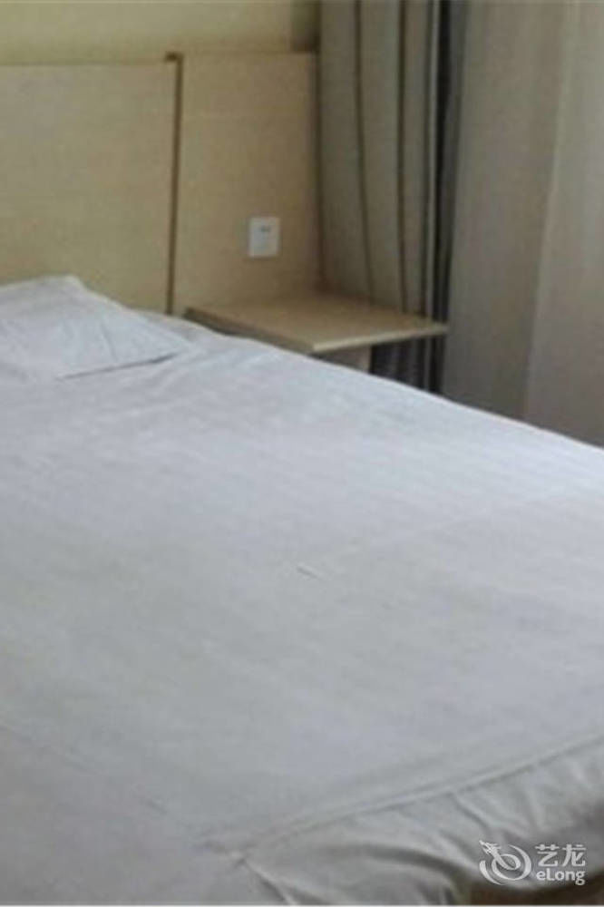 Hanting Express Kunming Stadium Branch Екстер'єр фото